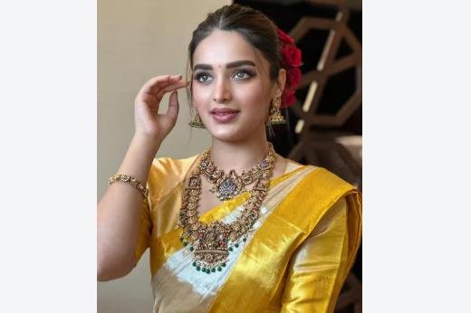 స్టార్ల పక్కన ఫ్లాపులొచ్చినా ఆగని ఆఫర్లు